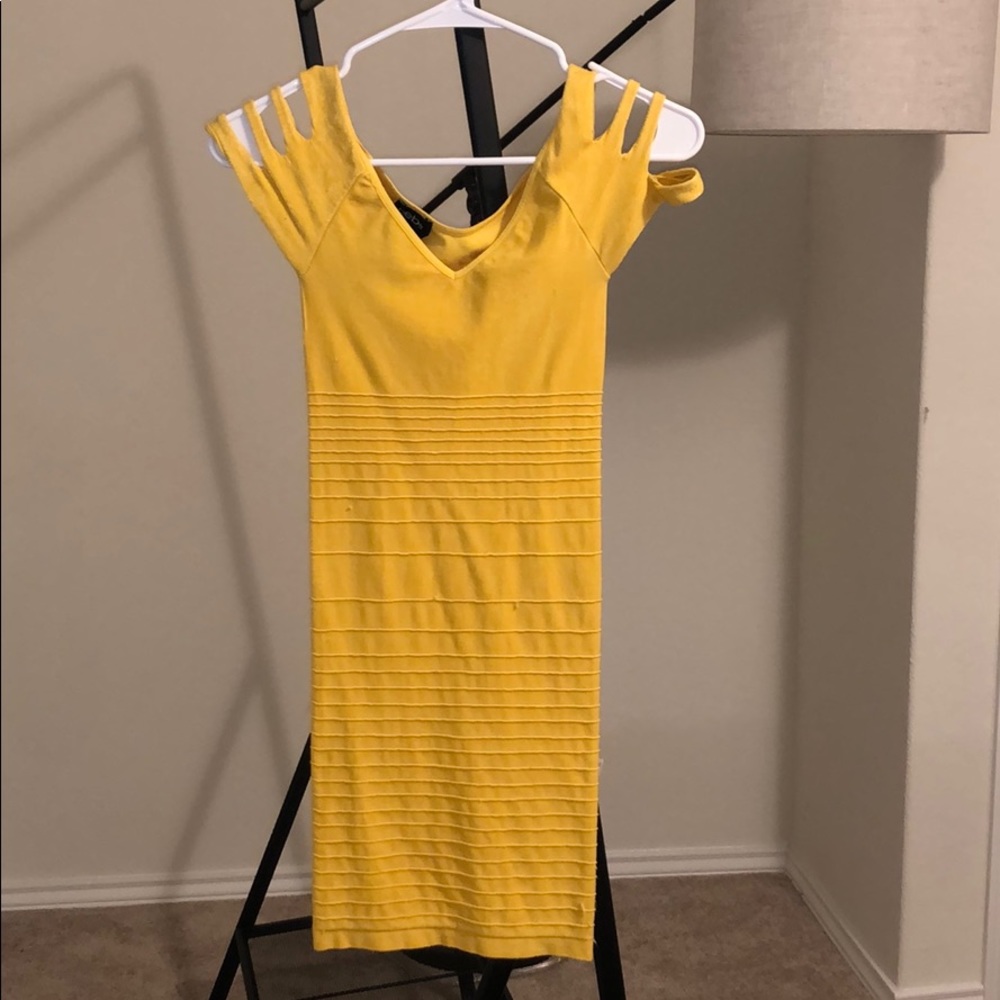 Fitted Bebe dress